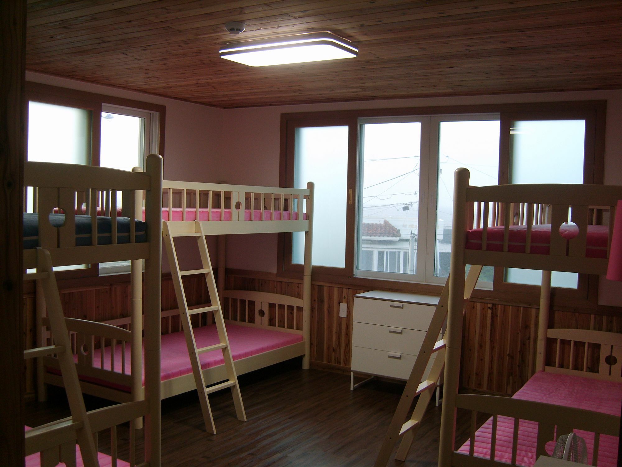 Be Road House Hotel Jeju Exterior photo